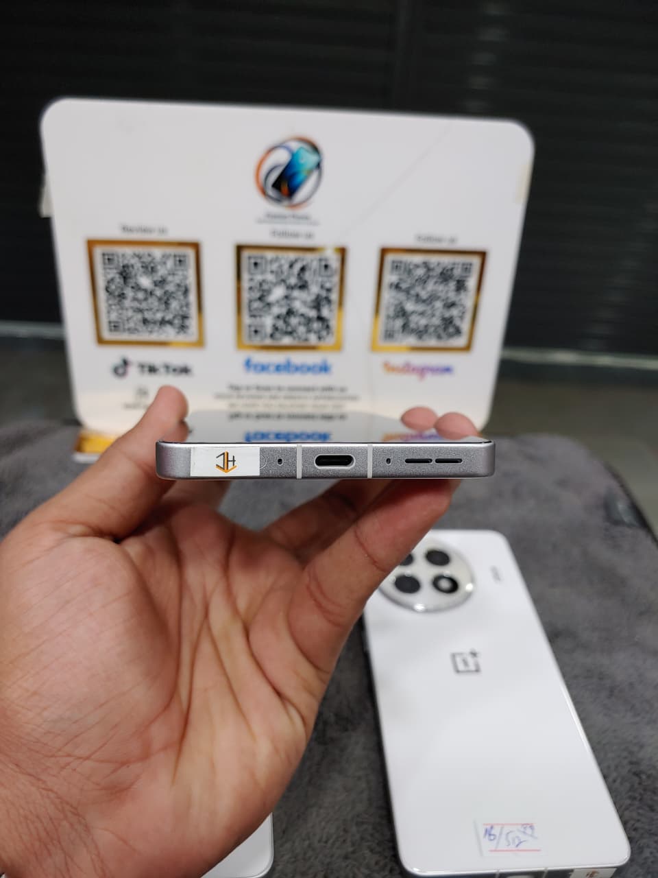 abc97c8d-a2a0-4ed2-9a47-03dc8a89f5f8