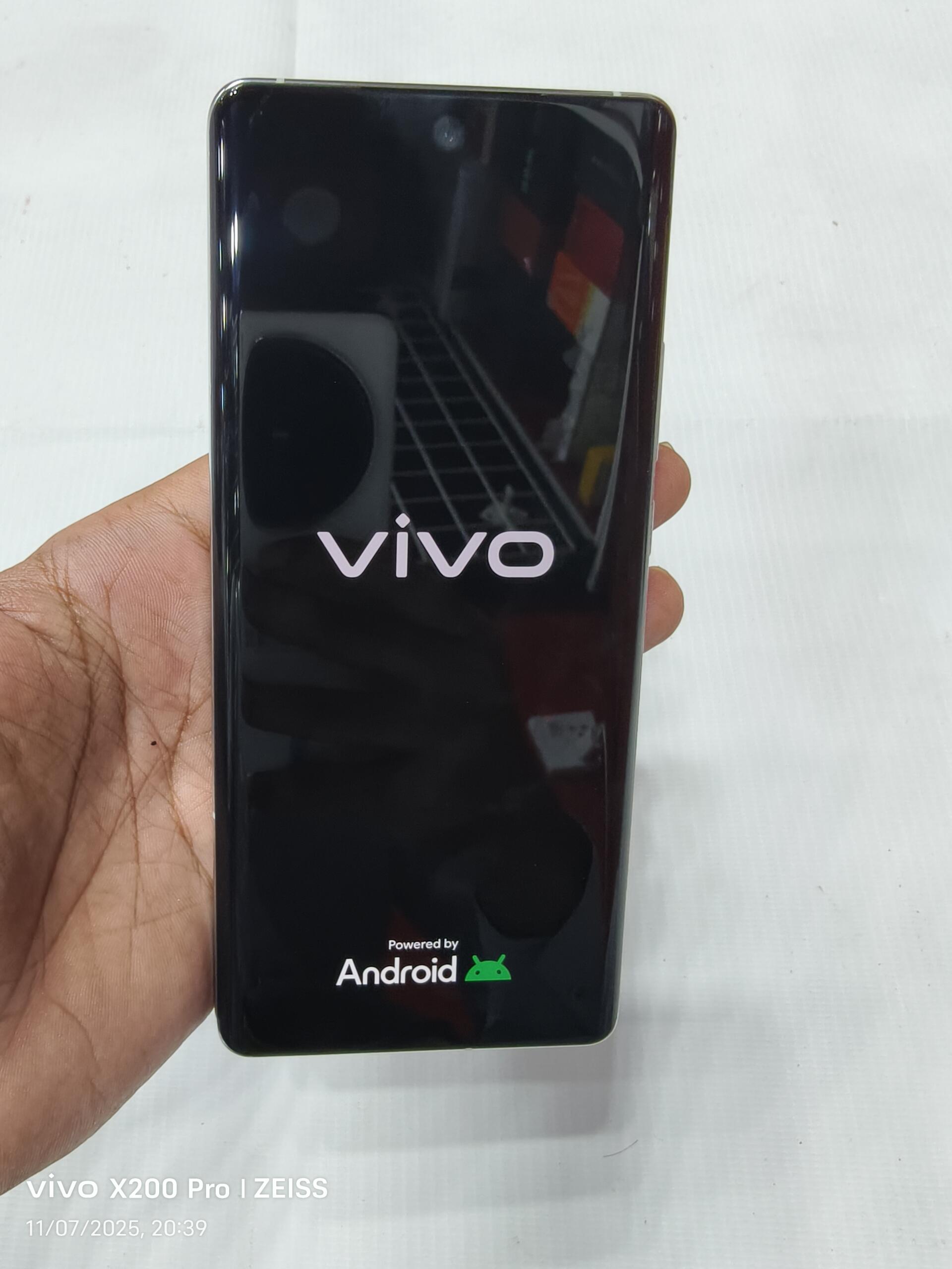 format: 0; filter: 0; fileterIntensity: 0.0; filterMask: 0; captureOrientation: 90;
runfunc: 0; algolist: 0;
multi-frame: 1;
brp_mask:0;
brp_del_th:0.0000,0.0000;
brp_del_sen:0.0000,0.0000;
motionR: 0;
delta:1;
bokeh:1;
module: photo;hw-remosaic: false;touch: (-1.0, -1.0);sceneMode: 5767168;cct_value: 0;AI_Scene: (-1, -1);aec_lux: 206.0;aec_lux_index: 0;albedo: ;confidence: ;motionLevel: 0;weatherinfo: weather?Sunny, icon:0, weatherInfo:100;temperature: 34;