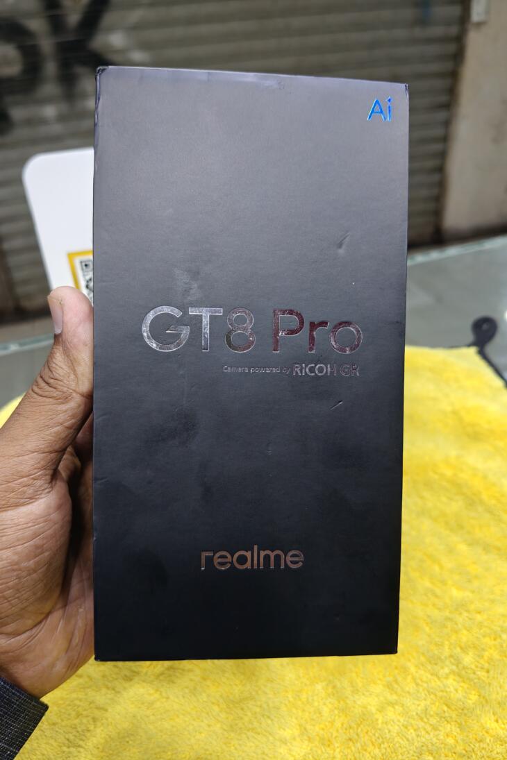 REALME GT8 PRO