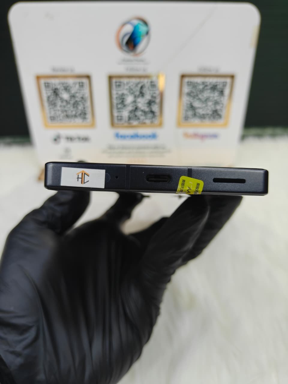dc4e9b8d-3cd2-43cf-990a-cee491a9d3a0